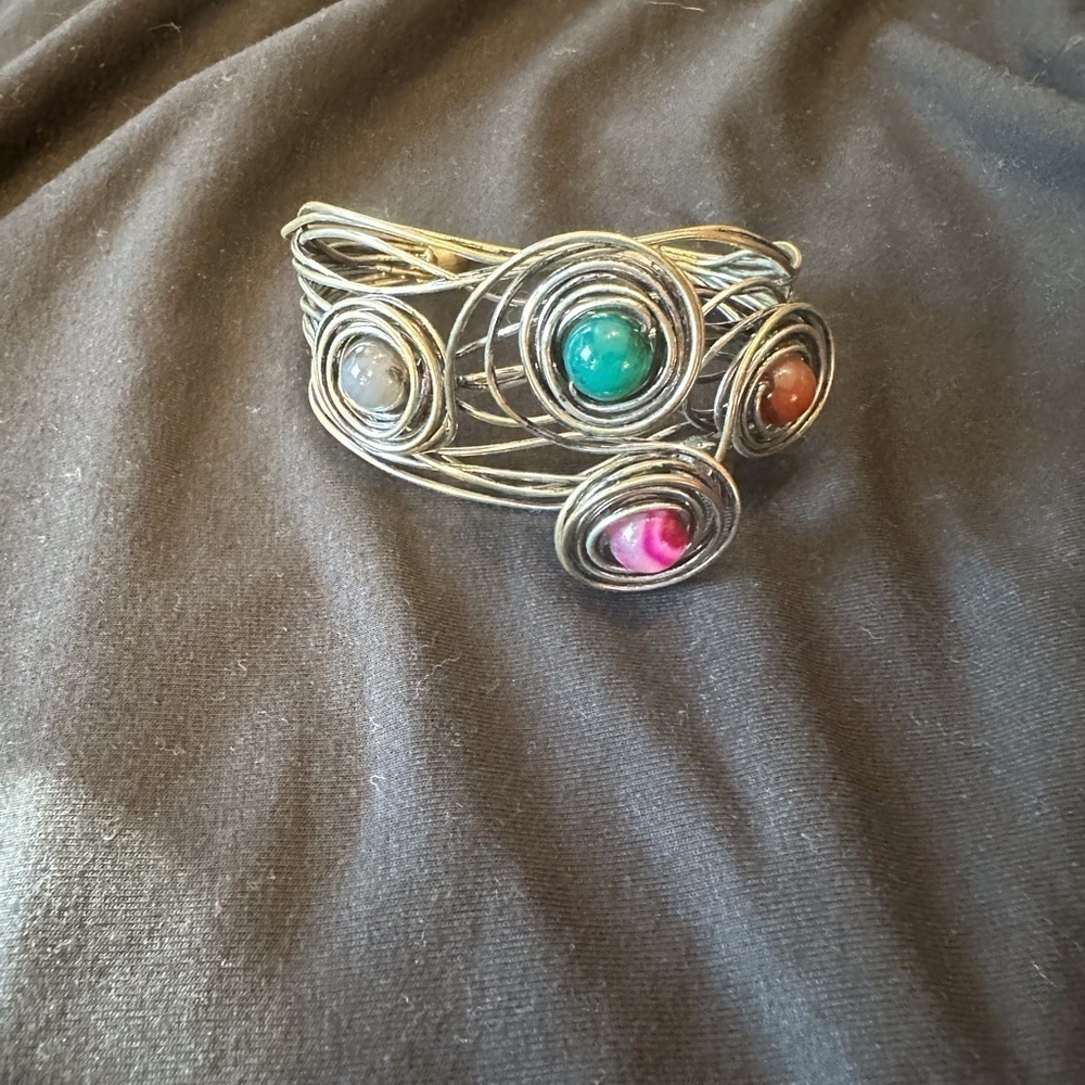 Beautiful silver cuff bracelet.​​​